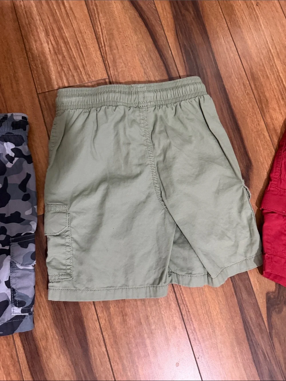 The Children's Place Cargo Shorts Trio - Red, Sage, Gray Camo